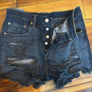 Levi 501 Jean shorts 🎱
